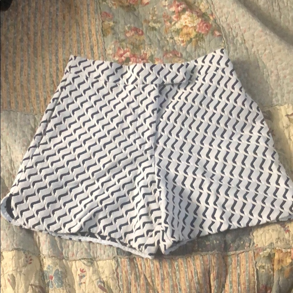 High waisted shorts with pockets!